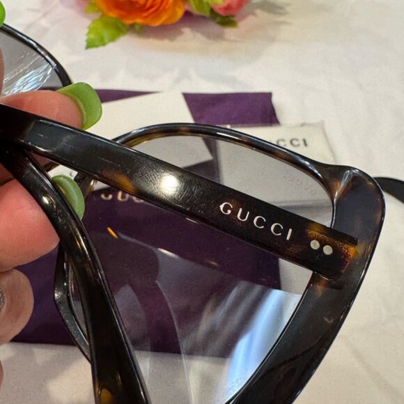 Authentic Gucci Brown Oversized Sunglasses - Picture 6 of 14